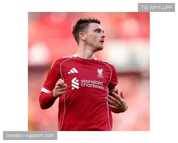 罗伯逊迎来利物浦350次出场 贡献12球68助攻 罗伯逊迎来利物浦350次出场 贡献12球68助攻