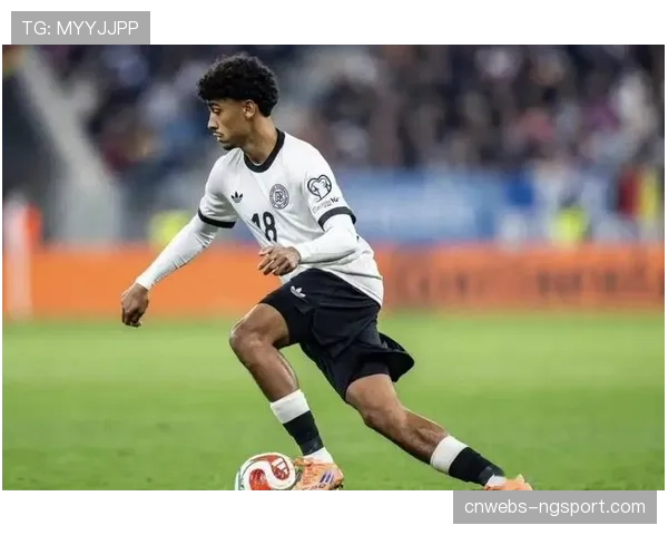 法兰克福3-0完胜门兴,布朗与阿迈莫尼建功助球队主场告捷